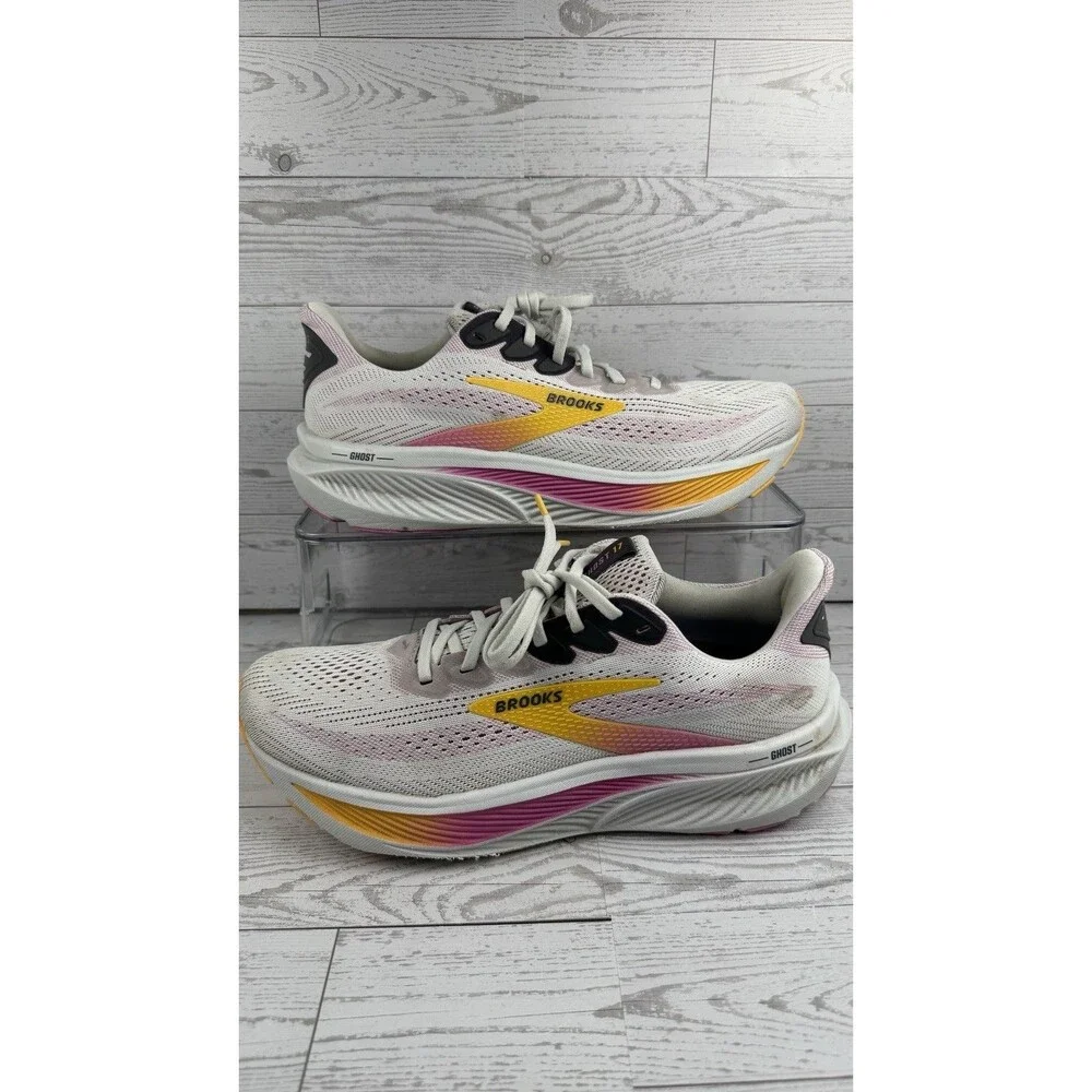 Brooks Ghost 17 Running Shoes Oyster Pink Womens Sz 10 B NO INSOLES #441